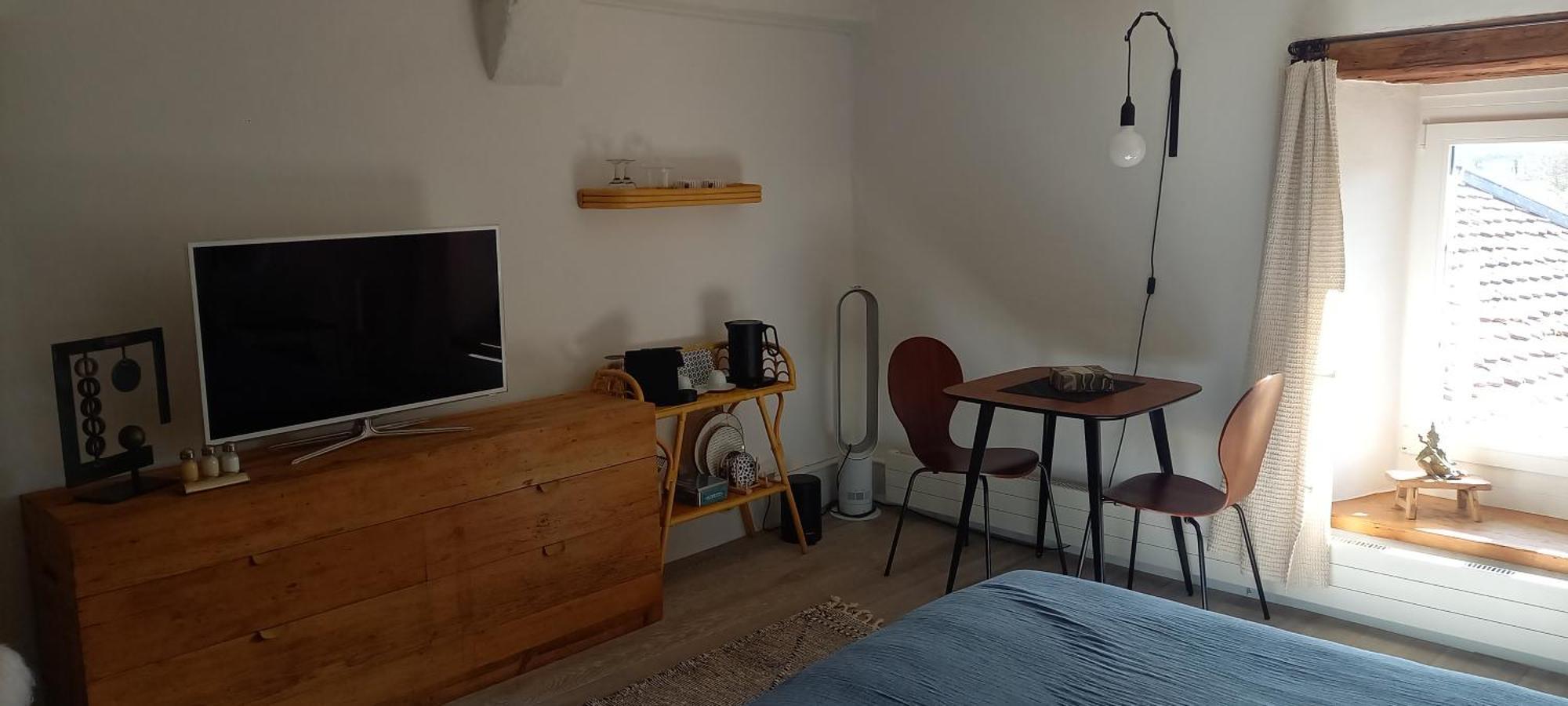 Au Bourg Bed & Breakfast Le Landeron ภายนอก รูปภาพ